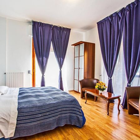 Mammasisi Rooms 莱切 外观 照片