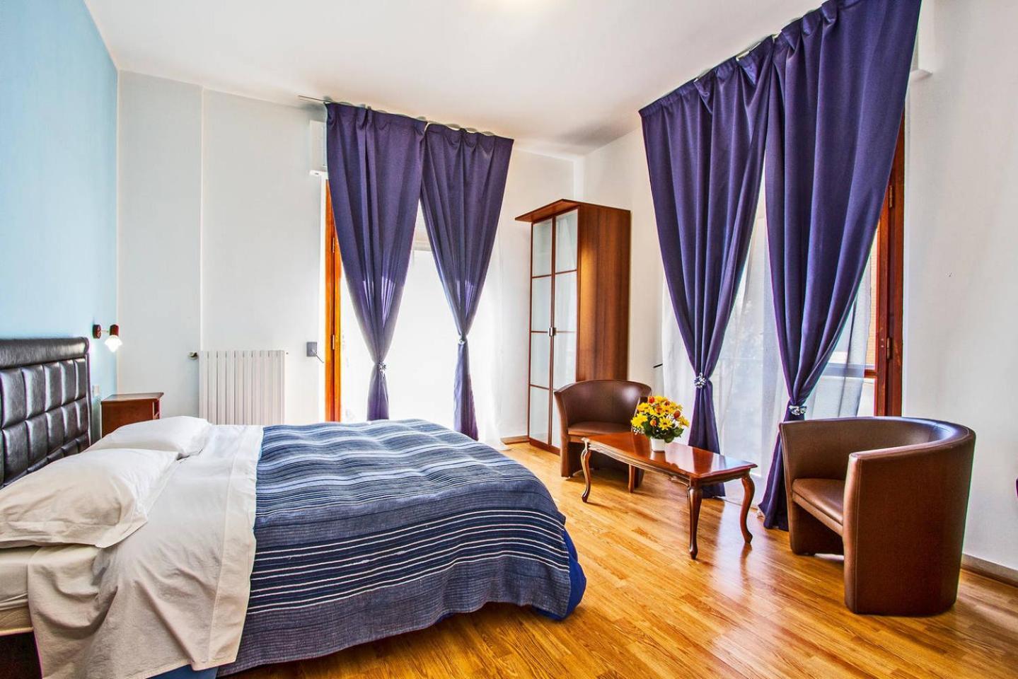 Mammasisi Rooms 莱切 外观 照片